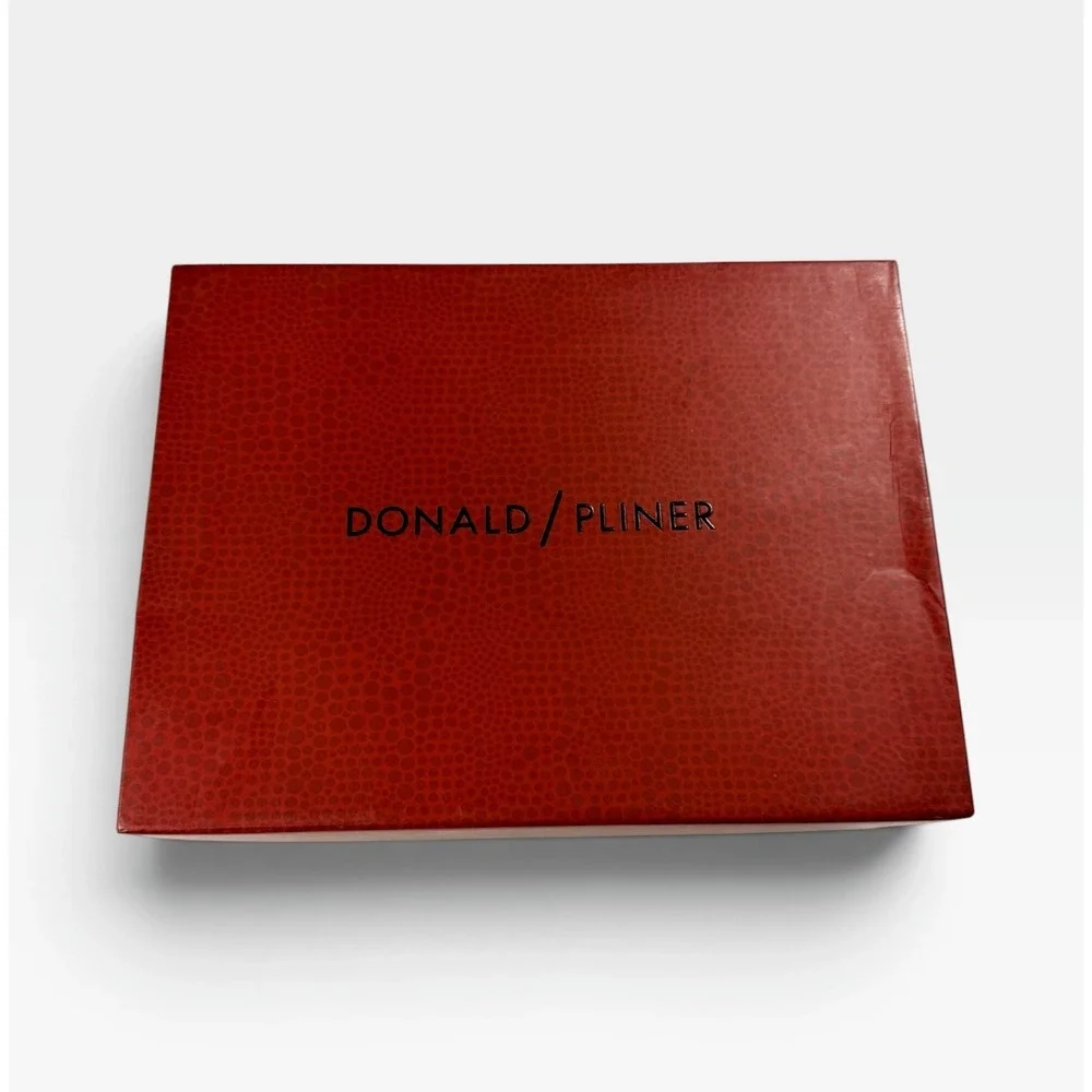 Donald J. Pliner brand donald
